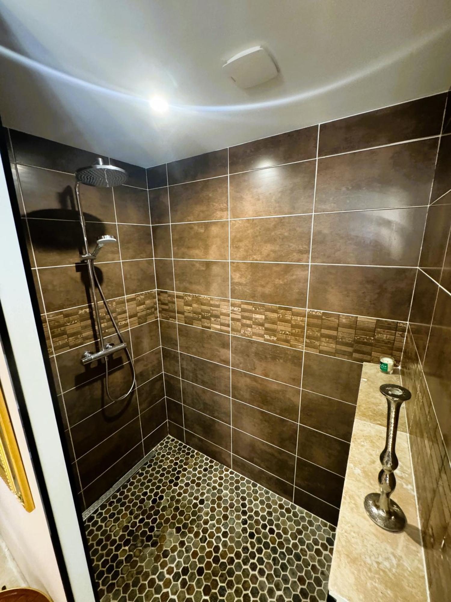 Le Dix - Classic Room - Vallabrix Proche Uzes Ngoại thất bức ảnh