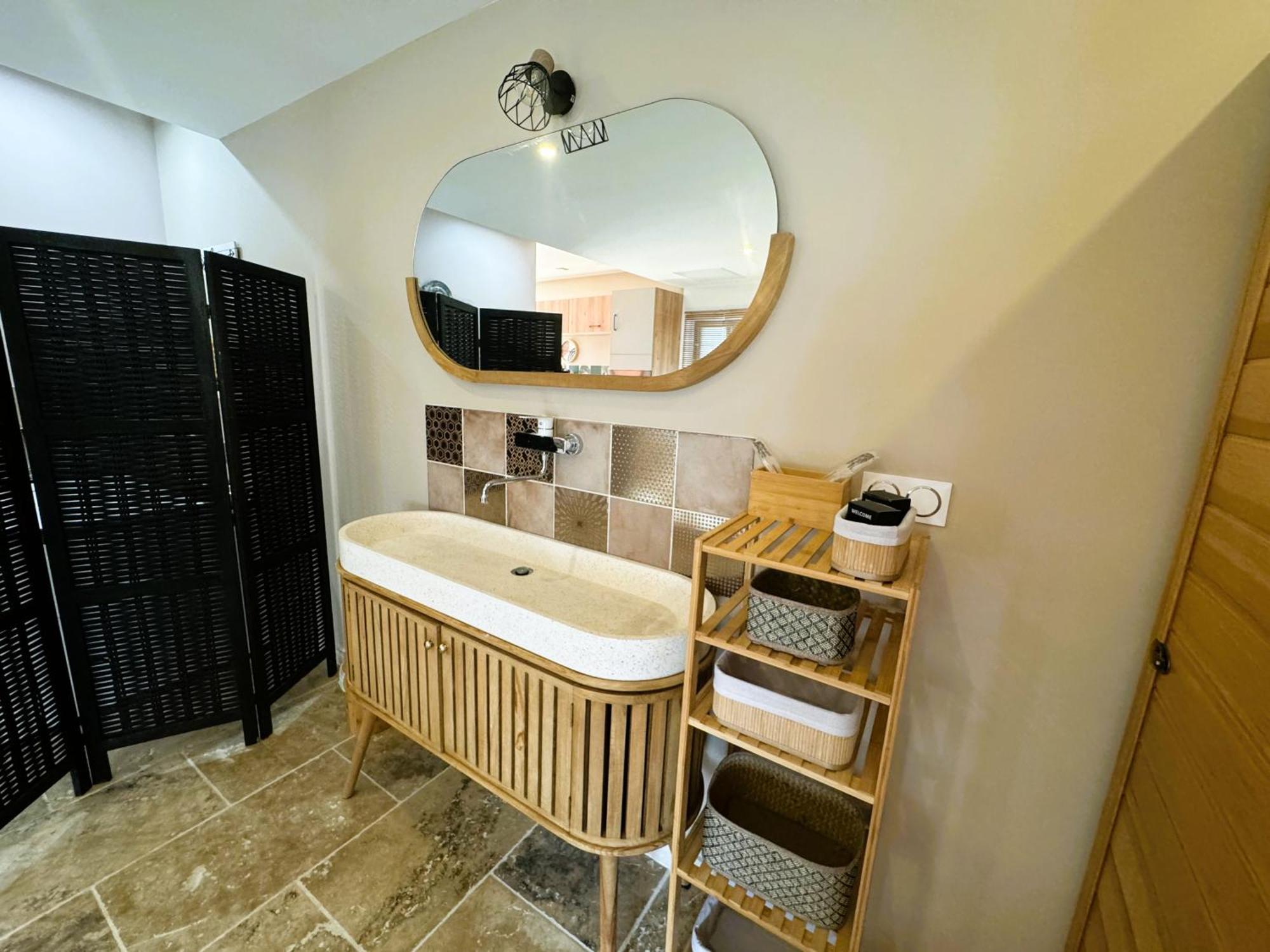Le Dix - Classic Room - Vallabrix Proche Uzes Ngoại thất bức ảnh