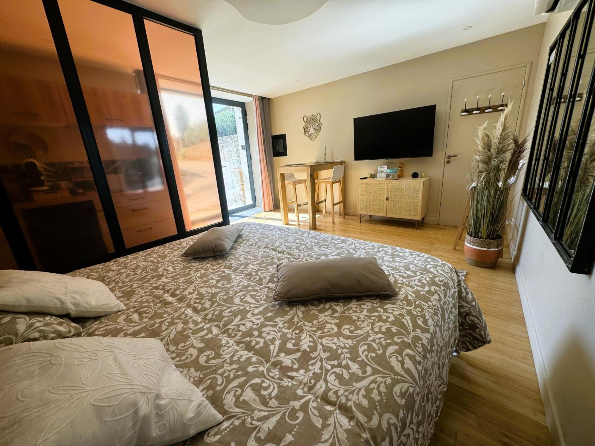 Le Dix - Classic Room - Vallabrix Proche Uzes Ngoại thất bức ảnh